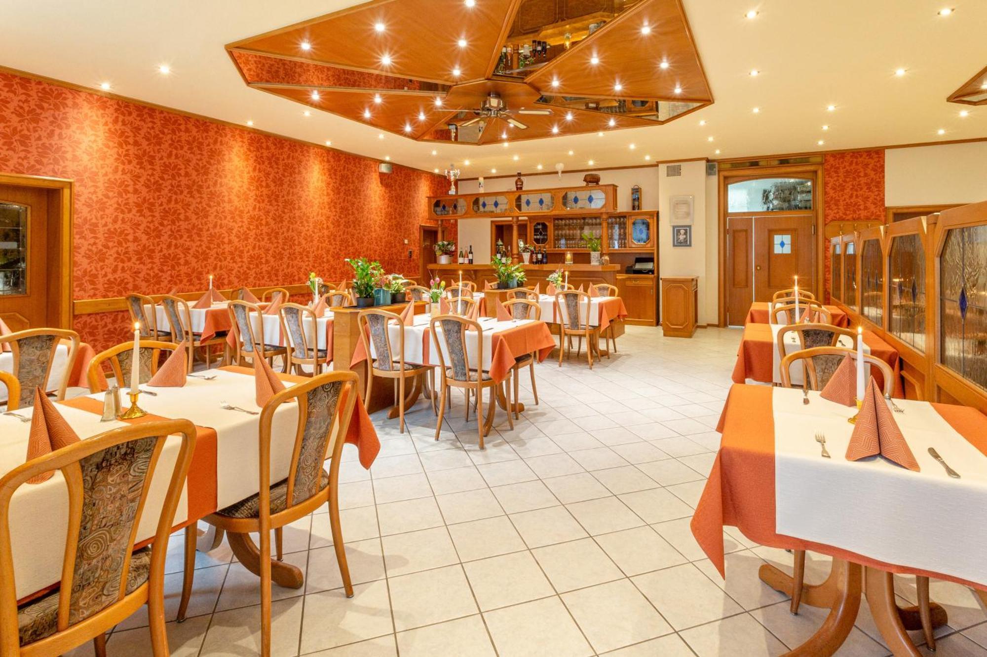 Restaurant Zur Neroburg Hotel 3*